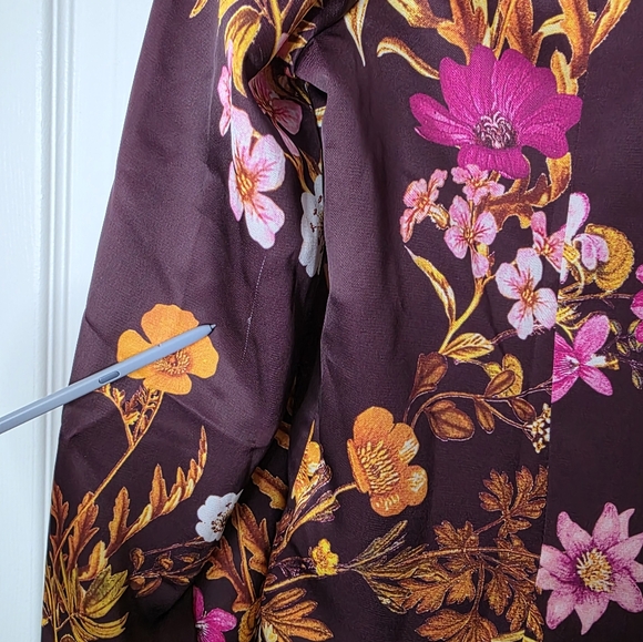 GUESS Sustainable Garmet Long Sleeve Blouse - Picture 10 of 11